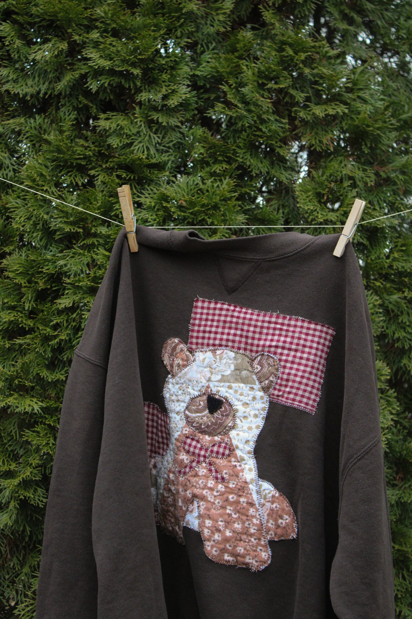 Bear Hug Crewneck-XL