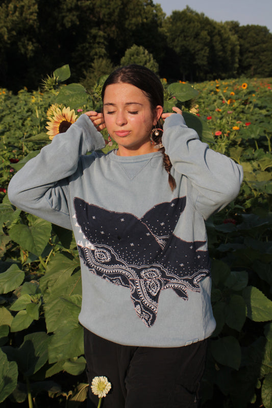 Kind Shark Crewneck- L